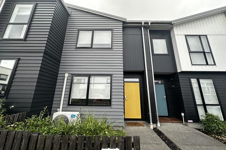Photo of property in 4 Malcolm Calder Road, Hobsonville, Auckland, 0616