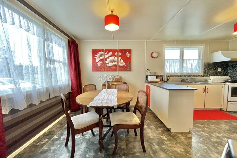 Photo of property in 10 Kotuku Place, Tokoroa, 3420