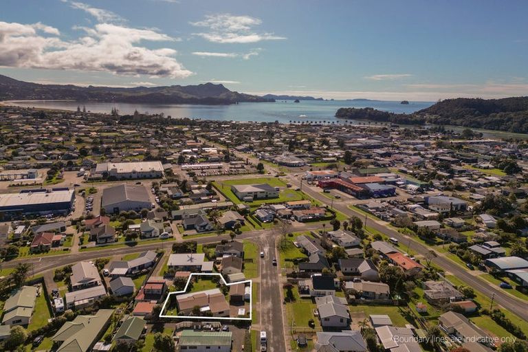 Photo of property in 28 Nicholas Avenue, Whitianga, 3510