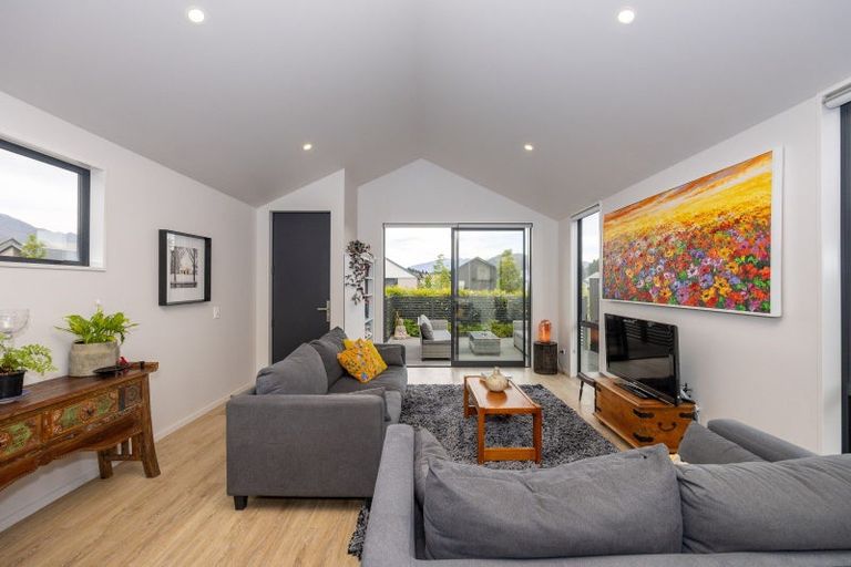 Photo of property in 16 Mount Burke Street, Wanaka, 9305