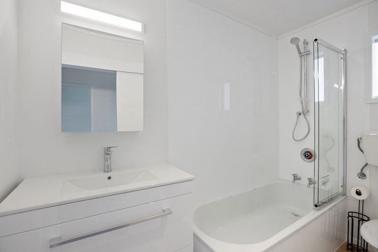 Photo of property in 16c Buckley Grove, Paraparaumu, 5032