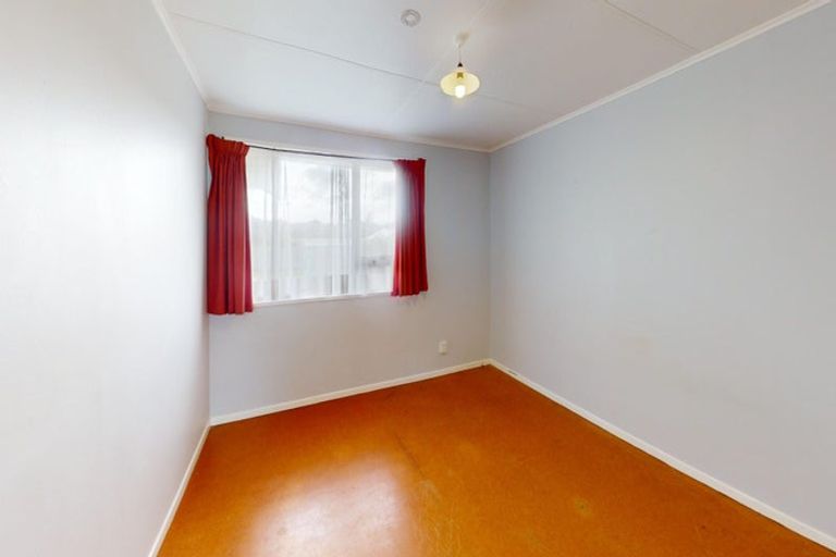 Photo of property in 63 Titoki Street, Castlecliff, Whanganui, 4501