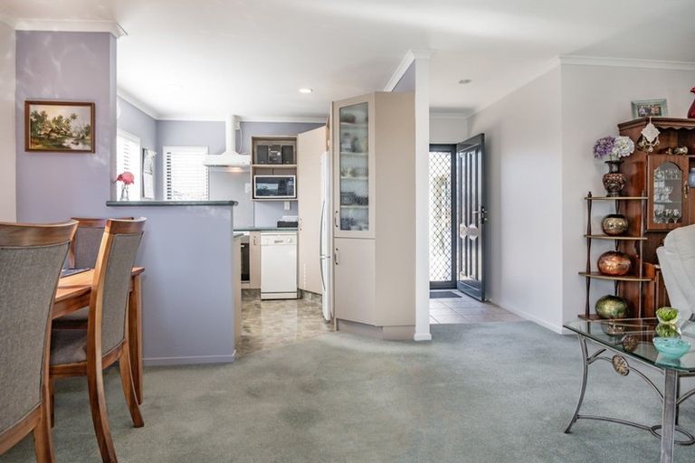Photo of property in 304 Southampton Street West, Hastings, 4122