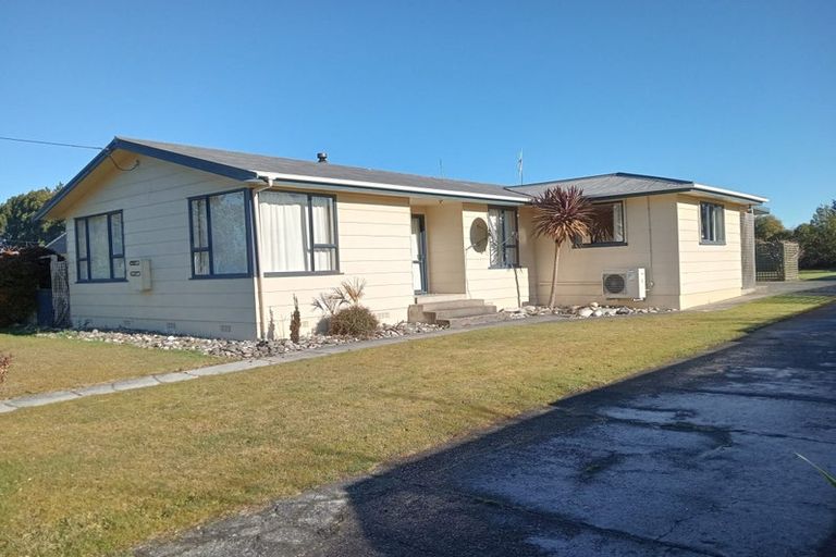 Photo of property in 10 Erskine Street, Tuatapere, 9620