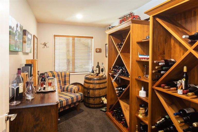 Photo of property in 1 Brookfield Drive, Northwood, Christchurch, 8051