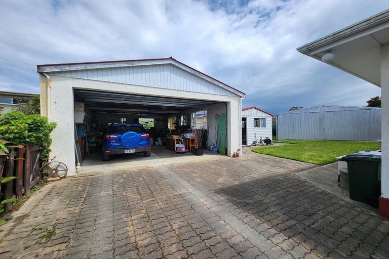 Photo of property in 18 Glendale Crescent, Holmes Hill, Oamaru, 9401