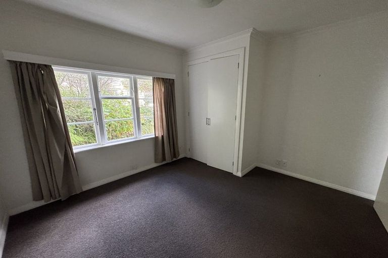 Photo of property in 5 Harland Street, Brooklyn, Wellington, 6021