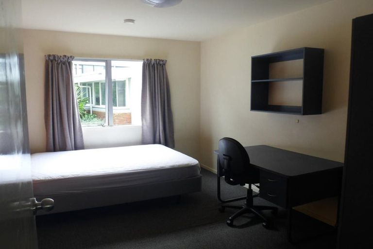 Photo of property in Basin Reserve Complex, 47/4 Sussex Street, Mount Cook, Wellington, 6021