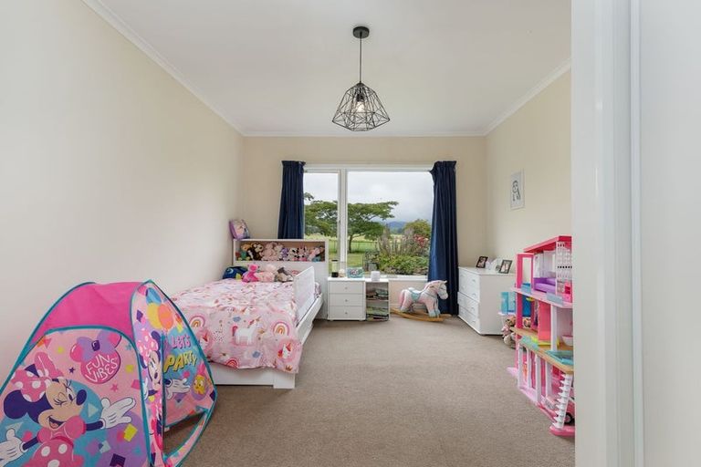 Photo of property in 302 Timaru Road, Waimate, 7978