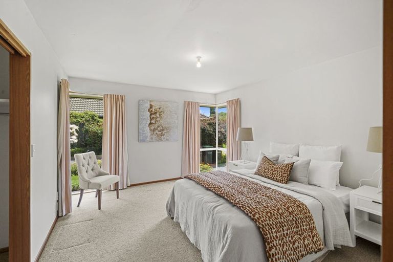 Photo of property in 9 Wittys Road, Avonhead, Christchurch, 8042