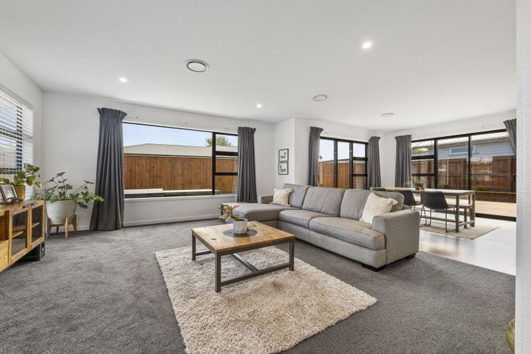 Photo of property in 66 Warwick Road, Stratford, 4332