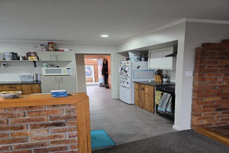 Photo of property in 22 Amberley Beach Road, Amberley, 7410