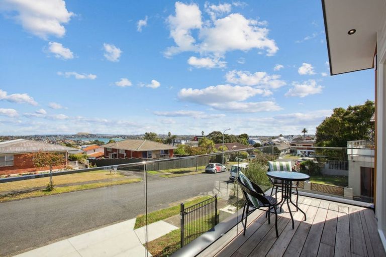 Photo of property in 39c Sorrel Crescent, Bucklands Beach, Auckland, 2012