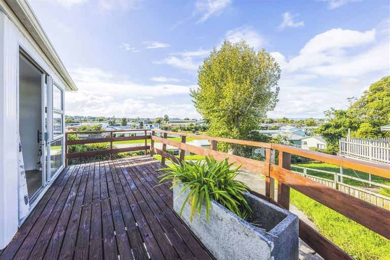 Photo of property in 65 Christmas Road, Manurewa, Auckland, 2102
