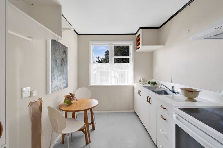 Photo of property in 117 Frankley Road, Frankleigh Park, New Plymouth, 4310