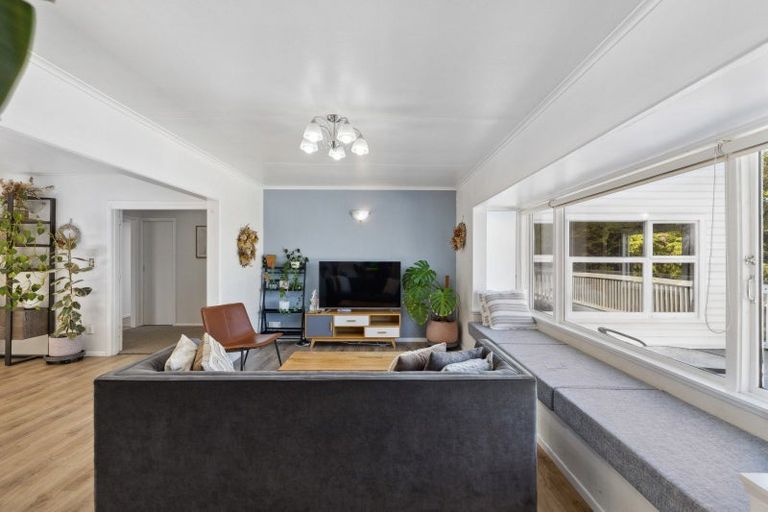 Photo of property in 22 Sunset Street, Hilltop, Taupo, 3330