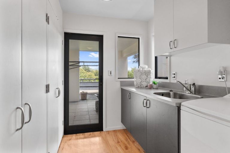 Photo of property in 62 Sunglo Terrace, Otaki, 5512