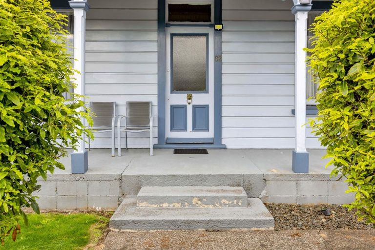 Photo of property in 82 Union Street, Hawera, 4610