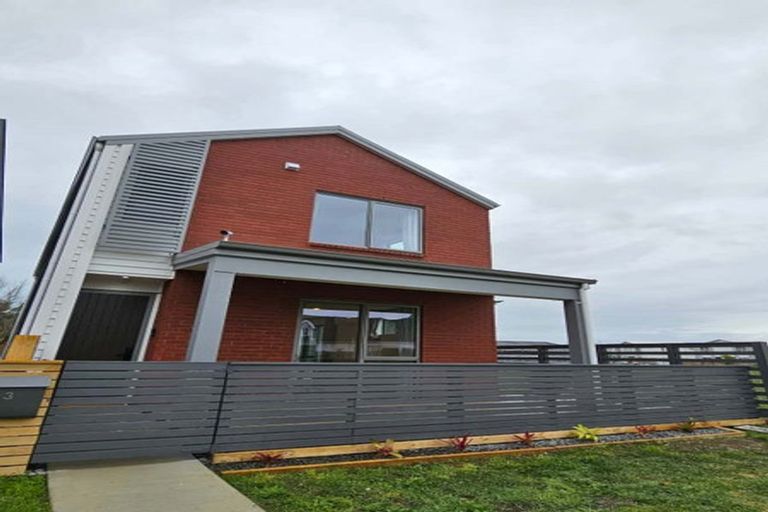 Photo of property in 3 Yellow Pear Lane, Karaka, 2578