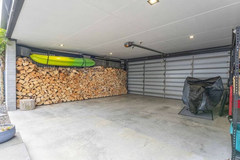 Photo of property in 15 Kurupae Road, Hilltop, Taupo, 3330