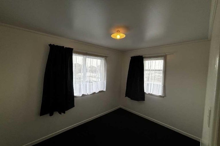 Photo of property in 4/23 Bulteel Street, New Plymouth, 4310