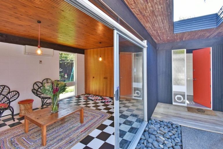 Photo of property in 28 Kahurangi Place, Snells Beach, 0920