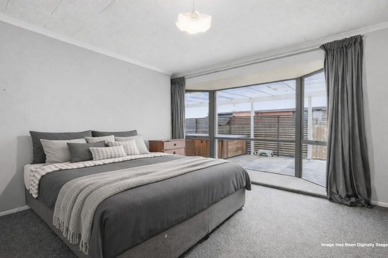 Photo of property in 106 Effingham Street, North New Brighton, Christchurch, 8083