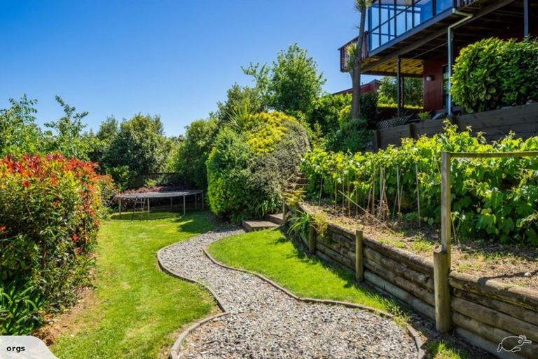 Photo of property in 42 Sailmaker Close, Whitby, Porirua, 5024