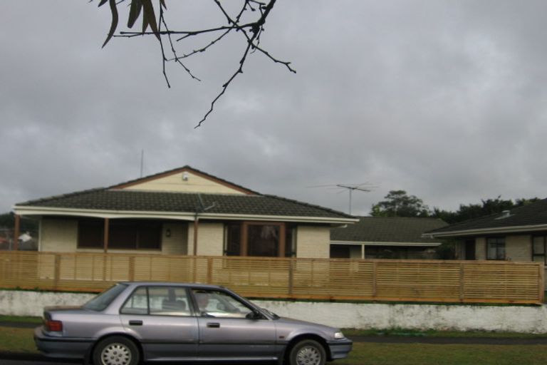 Photo of property in 1/19 Opaheke Road, Papakura, 2110