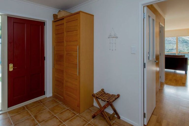 Photo of property in 173 Parkvale Road, Karori, Wellington, 6012