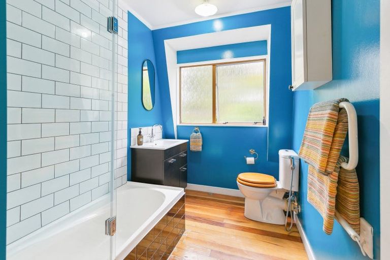 Photo of property in 79a Churton Drive, Churton Park, Wellington, 6037