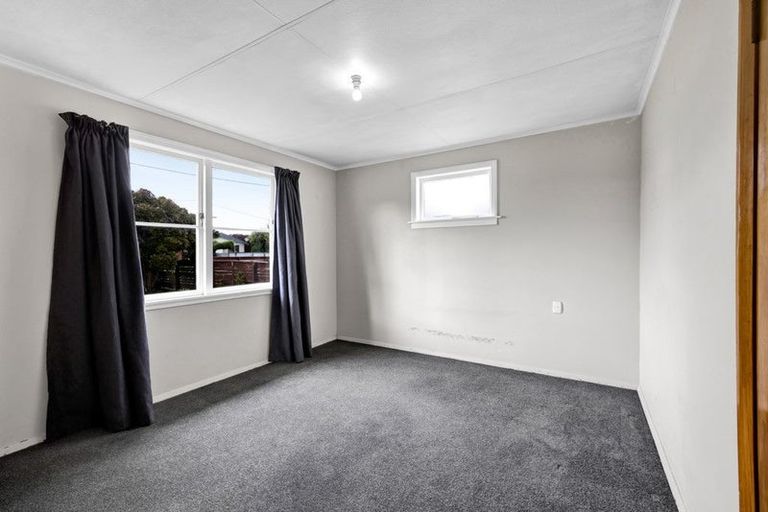 Photo of property in 42 Puriri Street, Hawera, 4610