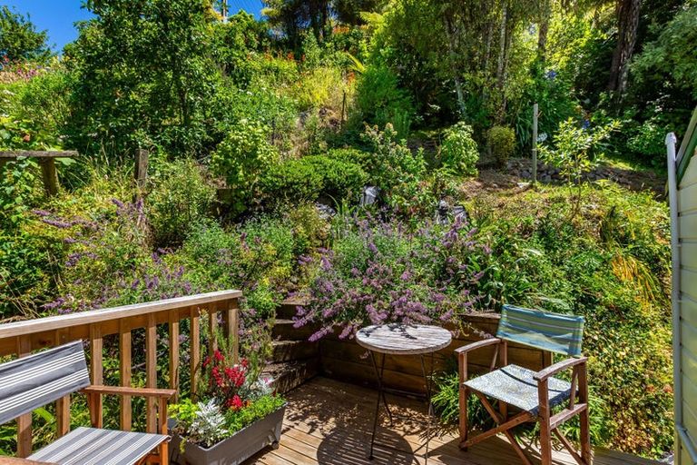 Photo of property in 21 Ferry Road, Days Bay, Lower Hutt, 5013