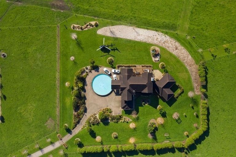 Photo of property in 273 Forestry Road, Waitoki, Kaukapakapa, 0871