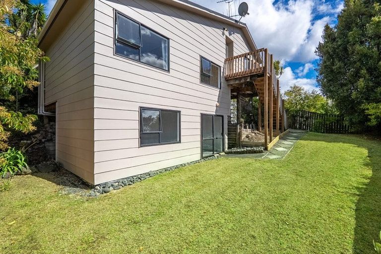 Photo of property in 3/75 Stanley Road, Glenfield, Auckland, 0629
