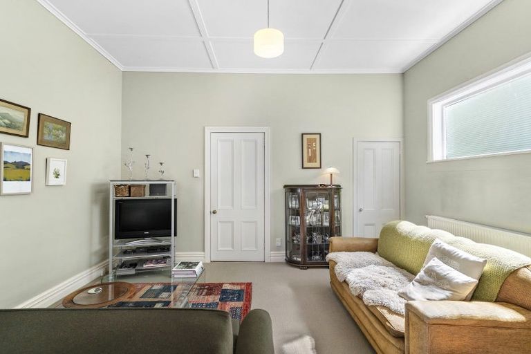 Photo of property in 100 Constable Street, Newtown, Wellington, 6021