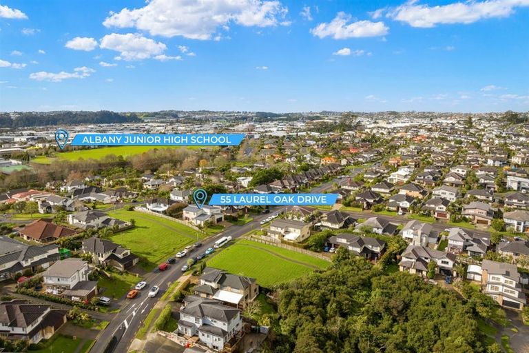 Photo of property in 55 Laurel Oak Drive, Schnapper Rock, Auckland, 0632