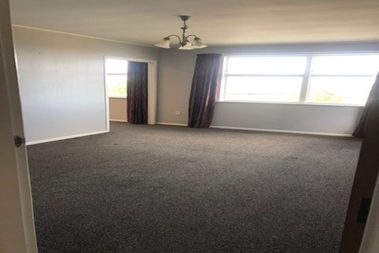 Photo of property in 8 Branscombe Street, Johnsonville, Wellington, 6037