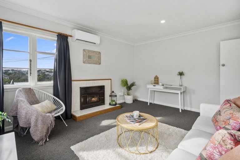 Photo of property in 163 Broderick Road, Johnsonville, Wellington, 6037