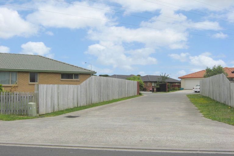 Photo of property in 17 Morewa Place, Takanini, 2112