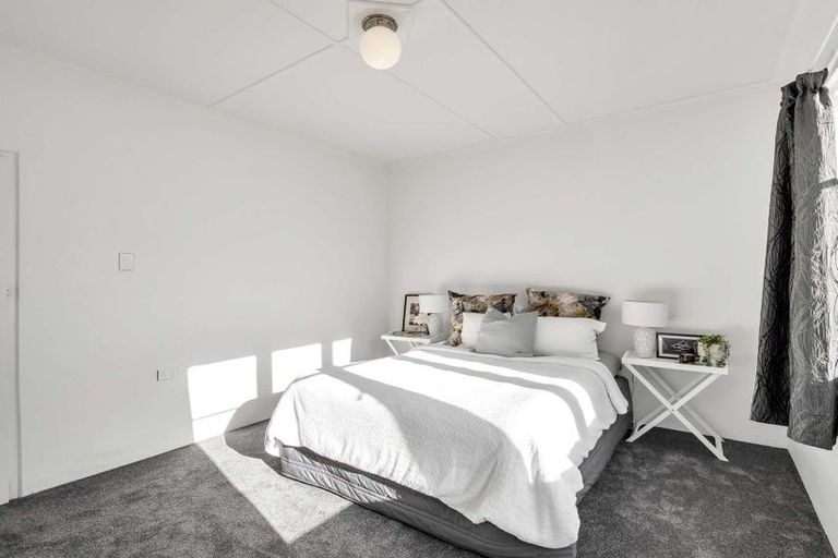 Photo of property in 33 Burns Street, Tawhero, Whanganui, 4501