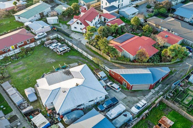 Photo of property in 243 Lyttelton Street, Spreydon, Christchurch, 8024