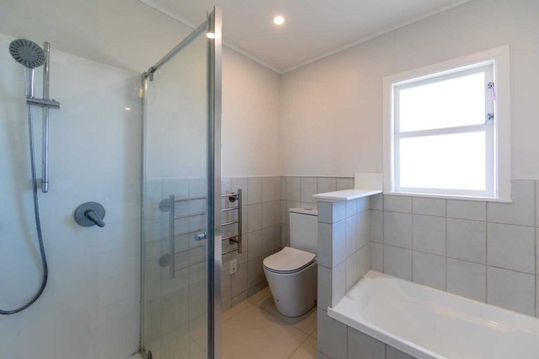 Photo of property in 9b Lawrence Street, Otane, 4202