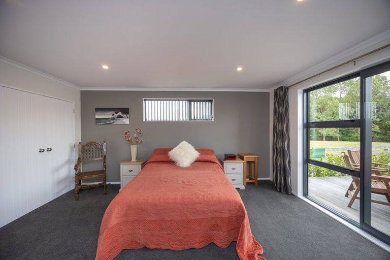 Photo of property in 567 Lethbridge Road, Halcombe, 4775