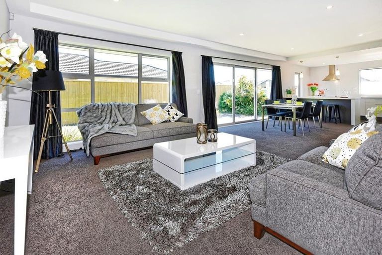 Photo of property in 10 Burford Way, Rolleston, 7615