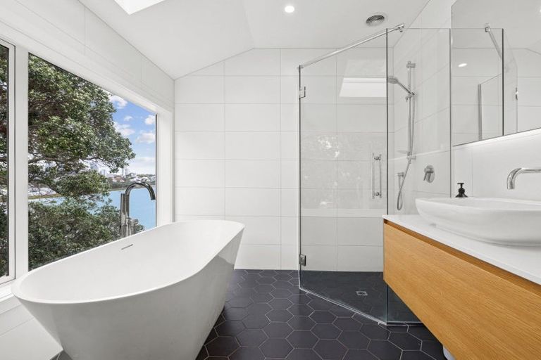 Photo of property in 83 Ngataringa Road, Devonport, Auckland, 0624