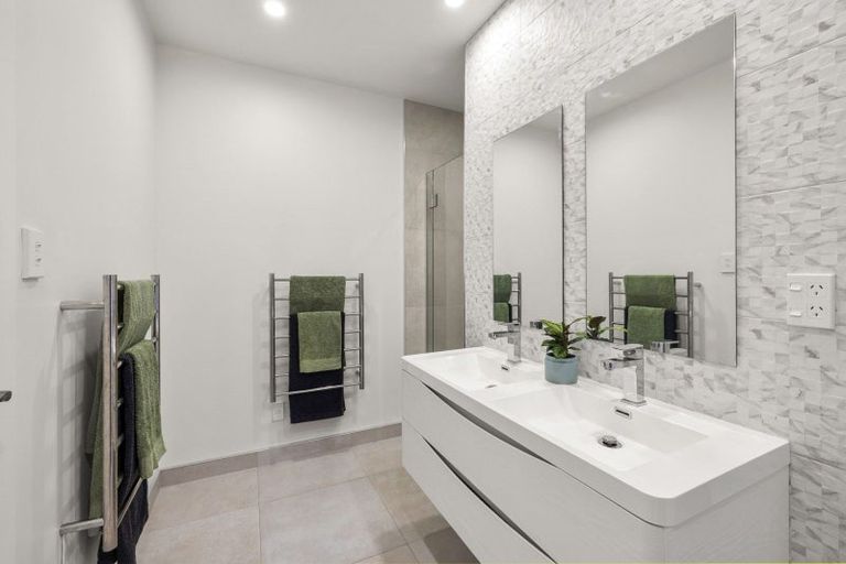 Photo of property in 14 Bronte Place, Leamington, Cambridge, 3432
