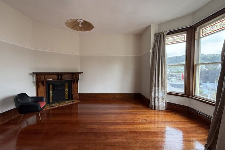 Photo of property in 4 Myrtle Crescent, Mount Cook, Wellington, 6021