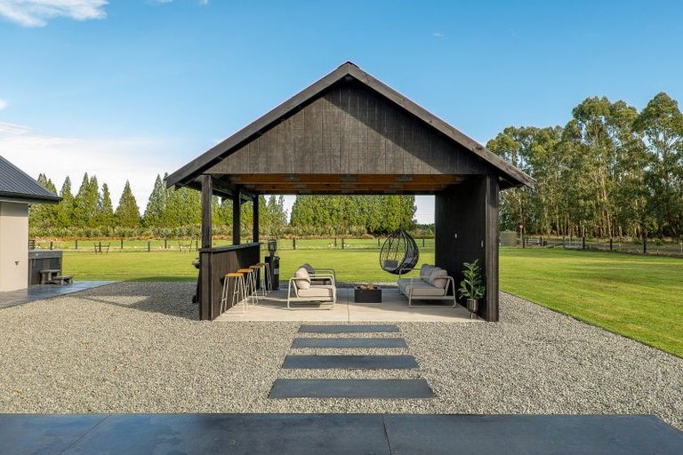 Photo of property in 14 Walford Way, Darfield, 7571