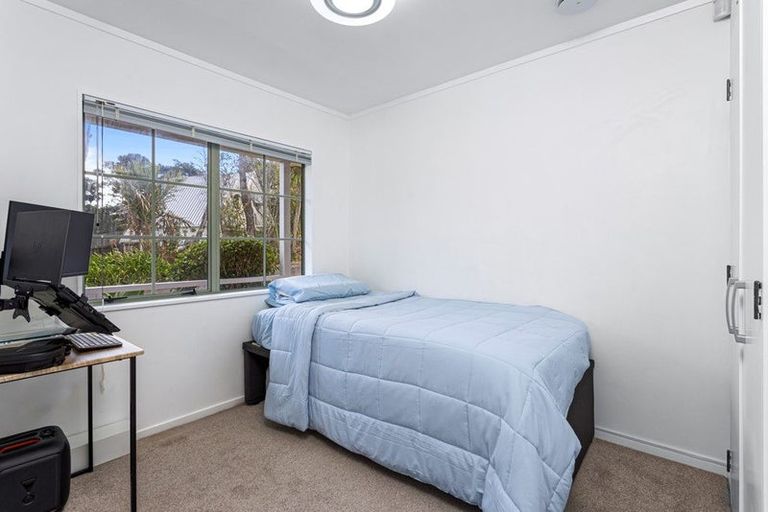 Photo of property in 3/102a Manuka Road, Bayview, Auckland, 0629